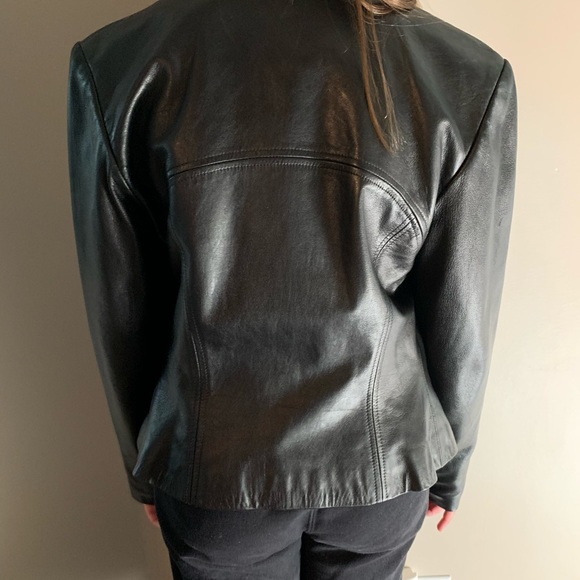 Danier Black Genuine Leather Jacket - Picture 4 of 8